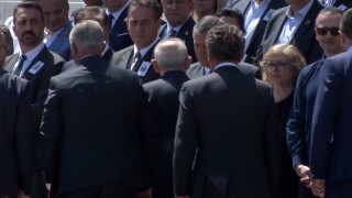 Kılıçdaroğlu ve Özel, mutlak butlan kararından sonra ilk kez cenaze töreninde yan yana geldi