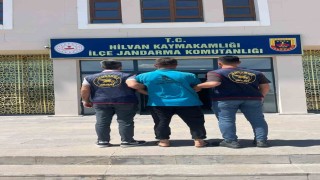 Kılık değiştirerek saklanan cinayet zanlısı yakalandı