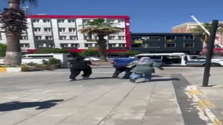 Kimliğini unutan öğrenciye polis yardım etti