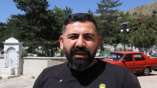 Kırsalda karşılaştığı anne ayı ve 3 yavrusunu, bağırıp korkutarak kaçırdı
