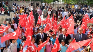 Kırşehirde 40 bin 376 öğrenci karne heyecanı yaşadı