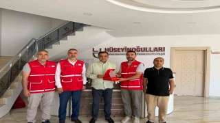 Kızılaydan Veysi Duyana Yılın Bağışçısı ödülü