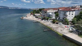 Kocaelinin gözde sahili Değirmenderede dalgakıran ve yeni yol mesaisi