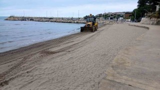 Kocaelinin turizm vitrini Kandırada 39 ton atık toplandı