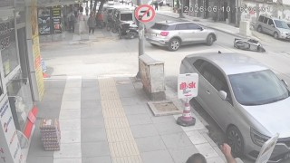 Kontrolsüzce yola çıkan otomobil kazaya neden oldu