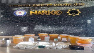 Küçükçekmecede narkotik operasyonu: Yaklaşık 90 kilo uyuşturucu ele geçirildi
