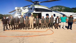Kuşadasında konuşlu yangın söndürme helikopteri göreve hazır