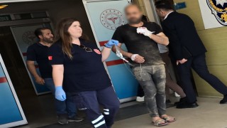 Makineye kaptırdığı parmağı koptu