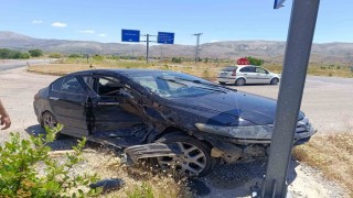 Malatya'da iki araç çarpıştı: 2 yaralı