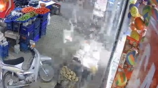 Manisada sirke şişesi bomba gibi patladı