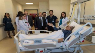 Manisada tarihi ameliyat: Beyin piliyle gelen ikinci hayat