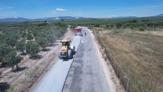 Manisada yollar yenileniyor