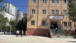 Mardinde YKSnin ilk oturumu başladı