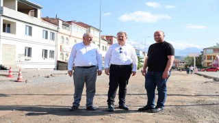 Melikgazi Belediyesinden 4 mahalleye asfalt atağı