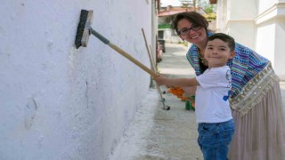 Menteşede 1 ton kireç dağıtıldı