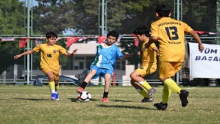 Mersinde 3 binden fazla çocuk futbol şöleninde buluştu