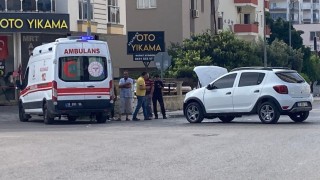 Mersinde araçların karıştığı kazada 2 yaralı
