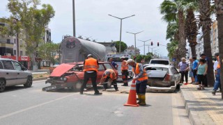 Mersinde zincirleme trafik kazası: 1 yaralı