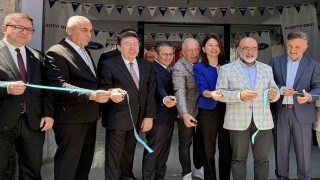 Meslek lisesine otomotiv eğitim laboratuvarı