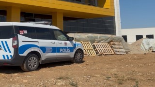 Metrelerce yükseklikten zemine düşen işçi ağır yaralandı