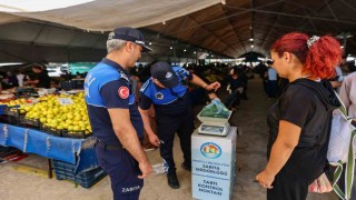 Mezitli zabıtasından semt pazarlarında sıkı denetim