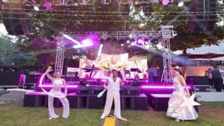 Migros Güzellik Festivalinde Murat Dalkılıç sahne aldı
