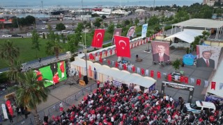 Milli maç heyecanı Pendik Sahilinde doyasıya yaşandı