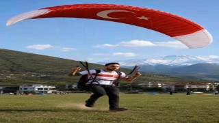 Millilere paraşüt alanında destek Talas Belediyesinden