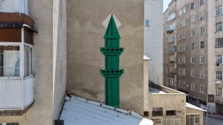 Minareye yer bulamayınca duvara tasarladılar