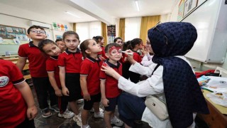 Minik Hamzanın ilk mektubu İl Müdürü Öztürkü duygulandırdı