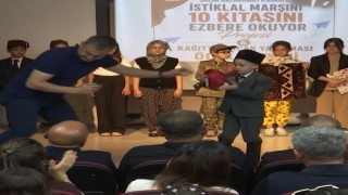 Minik Tunanın bayrak mücadelesine babasından duygusal dokunuş