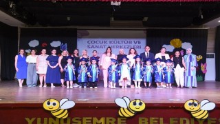 Minikler gösterileriyle ailelerini gururlandırdı