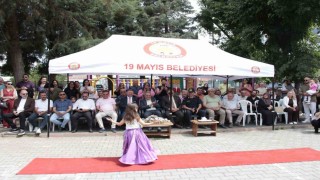 Miniklerden sıfır atık defilesi ve resim sergisi