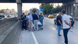 Motosiklet otomobile çarptı: Sürücü ağır yaralandı
