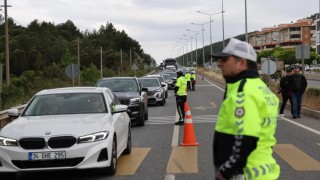 Muğlada 9 günlük Bayram mesaisinde 37 bin araç kontrol edildi