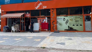 Muğlada Koç Holdinge bağlı Koçtaşa taşlı saldırı