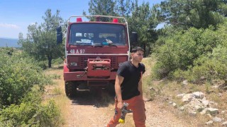 Muğlada orman yangını ekiplerin hızlı müdahalesi ile söndürüldü