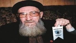 Naim Hocanın torunu Ahmet Gölleroğlu, çirkin sözlerinden dolayı Nihat Doğana dava açacaklarını söyledi