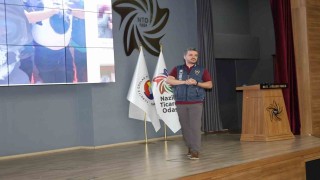 Nazillide eğitimcilere siber güvenlik semineri