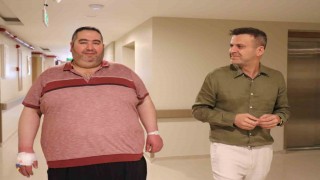 Obeziteyle mücadele eden hasta sağlığına kavuşmak için Kahramanmaraştan Denizliye geldi