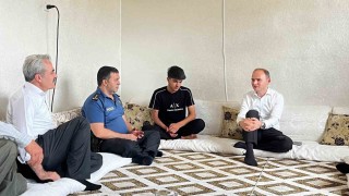 Okul saldırısında yaralanan öğrencilere karneleri evlerinde verildi
