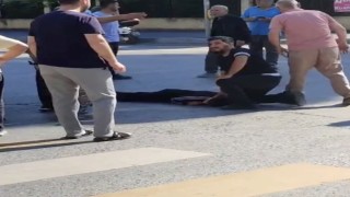 Okul servisi scooterle çocuğa ardından otomobile çarptı: 2 yaralı