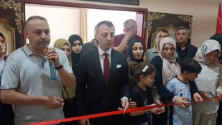 Okula silahlı saldırıda hayatını kaybeden Kerem Erdem Güngörün adı konferans salonunda yaşatıldı