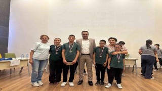 Ortaokullarda bilgi yarışmasının şampiyonu Emcelli Ortaokulu oldu