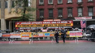 Ortodoks Yahudiler, New Yorkta İsrail Devletini ve zorunlu askerlik uygulamasını protesto etti