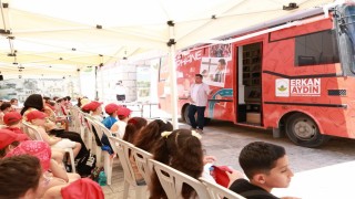 Osmangazi Belediyesi çocuklara kitap ve tarih sevgisi aşılıyor