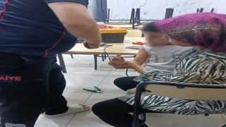 Osmaniyede parmağı duş başlığına sıkışan çocuğu itfaiye kurtardı
