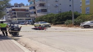 Otomobil ile çarpışan motosikletin genç sürücüsü hayatını kaybetti