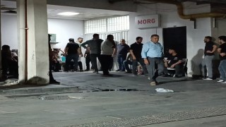 Otomobilin camından sarkan 19 yaşındaki genç hayatını kaybetti