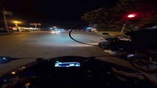 Otomobilin duvara çakıldığı anlar kask kamerasında